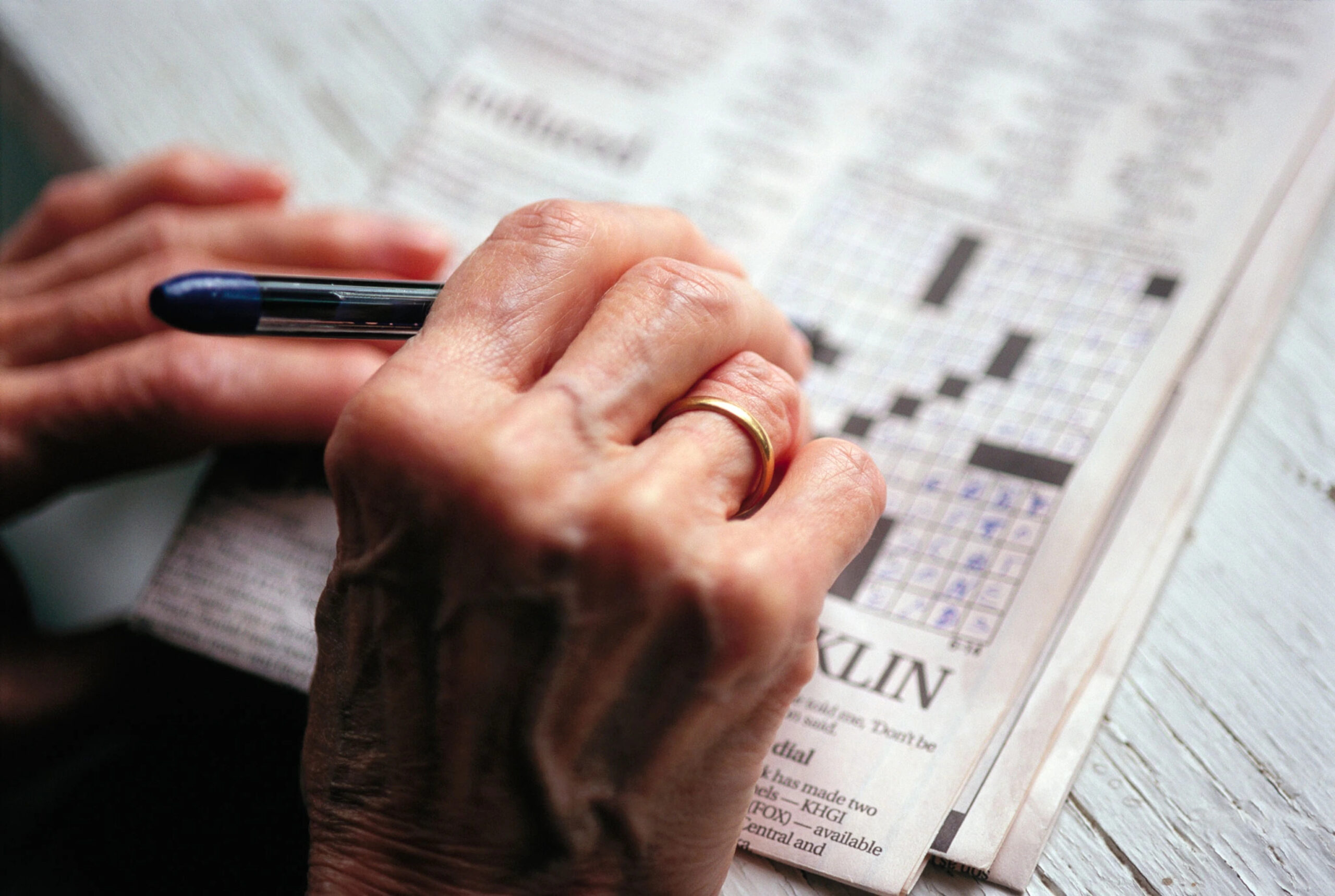 do crossword puzzles really keep your brain sharp